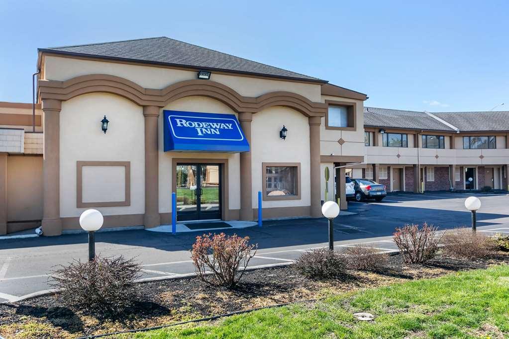 Knights Inn Bristol Levittown Exterior photo